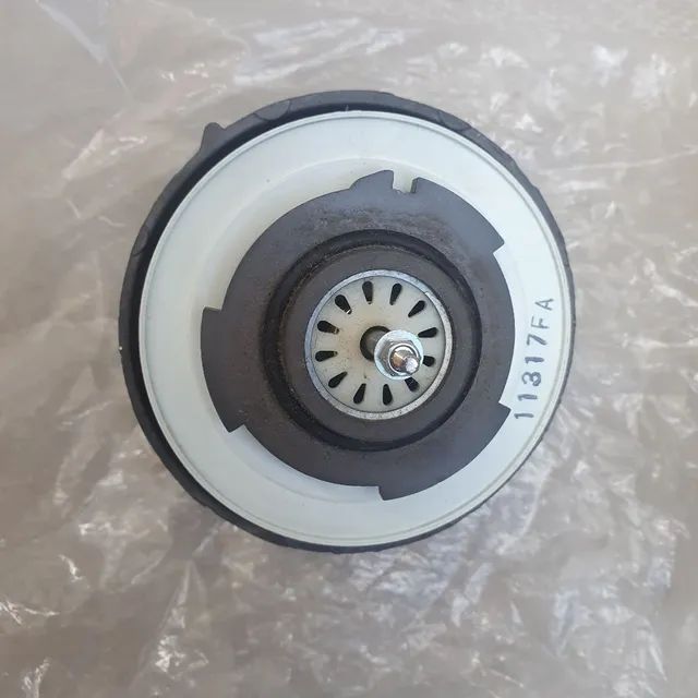 Escavadeira John deere tampa tanque óleo hidráulico nova original 4326285 - Foto 3