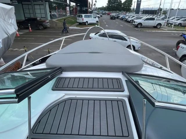 Ventura V265 (27pés) 2026 c/ TETO-   Ñ Focker Nx Phantom NHD Triton - Foto 11