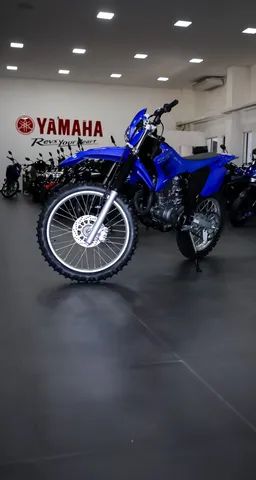 Guararema Off Road: aceleramos a Yamaha TT-R 230 na terra