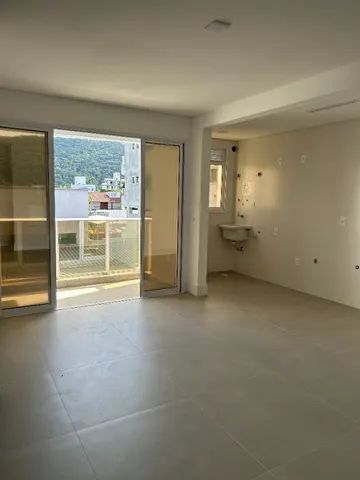 422-203 Apartamento novo na Praia do Mariscal