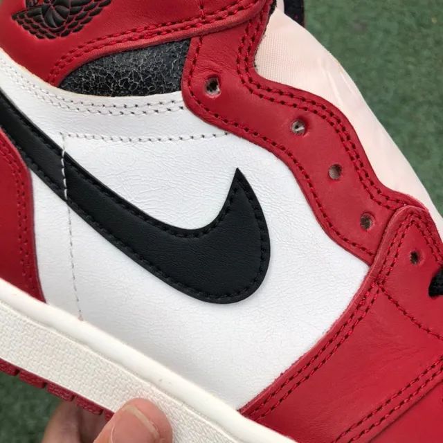 AIR JORDAN 1 HIGH "LOST AND FOUND - Foto 3