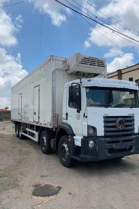 Vw 24280 bau refrigerado 2013