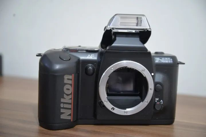 Nikon 401S
