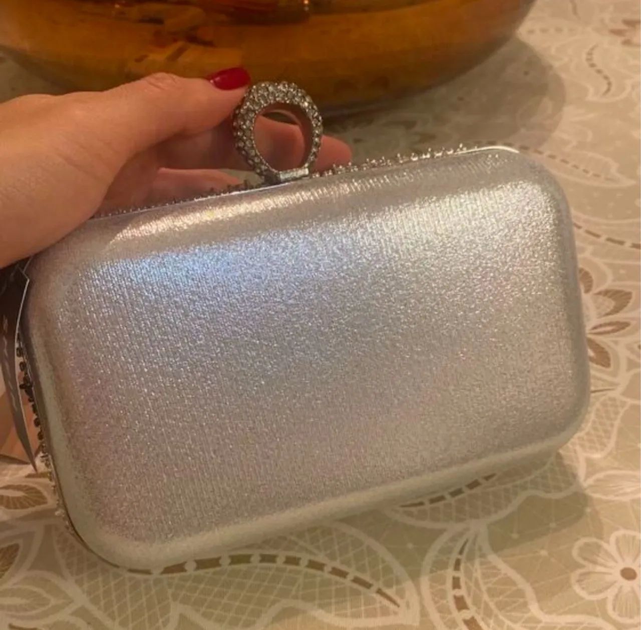 Bolsa de mão prata com pedrarias - Foto 3