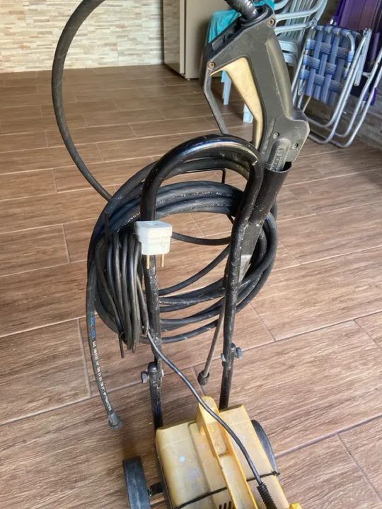 Lavadora de alta pressão karcher profissional  - Foto 3