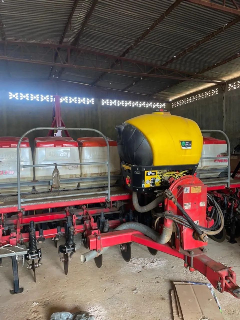 Trator TM 135 e Plantadeira jumil 2980  - Foto 5
