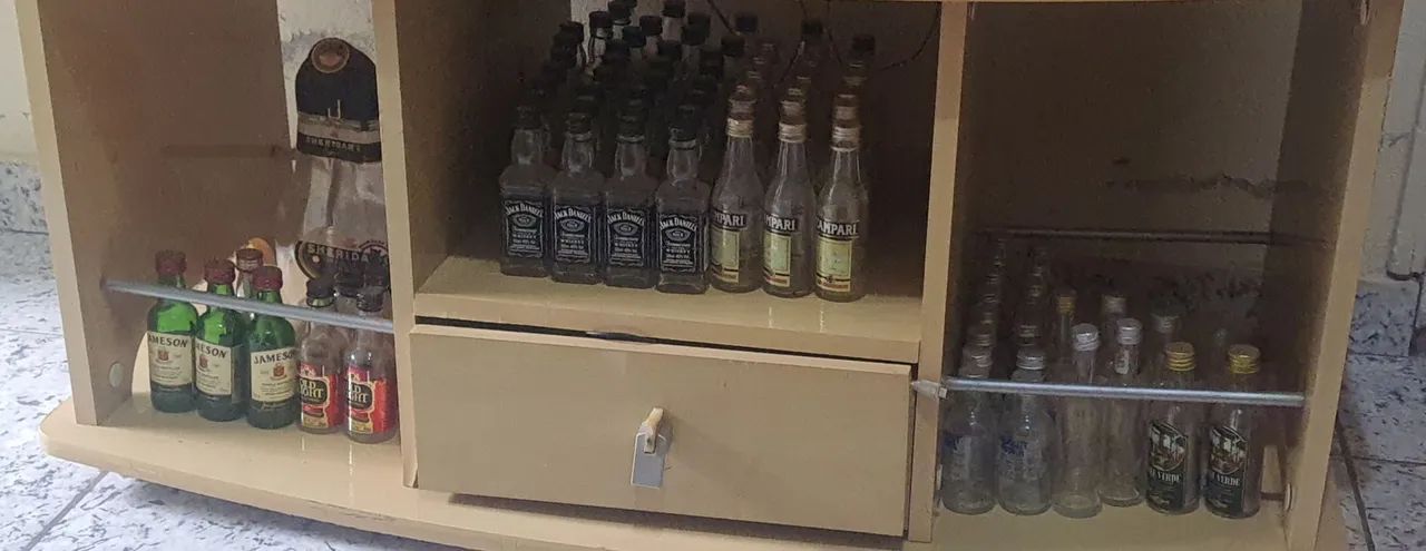 Garrafas Miniaturas de bebidas 