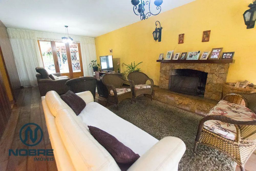 Casa com 3 dormitórios à venda, 270 m² por R$ 1.200.000,00 - Bom Retiro - Teresópolis/RJ - Foto 2