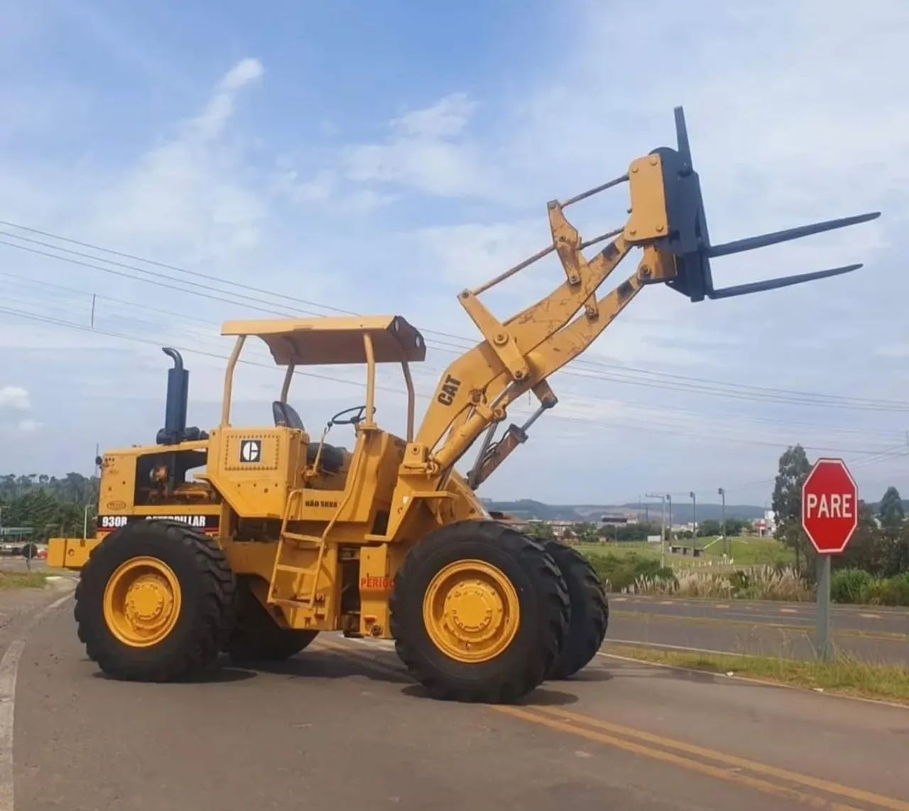 Pá Carregadeira Caterpillar 930R - Foto 4