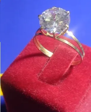 Anel Pedrão 12 mm Branca Debutante Solitário Noivado Casamento Ouro 18 Kilates 3.3 Gramas