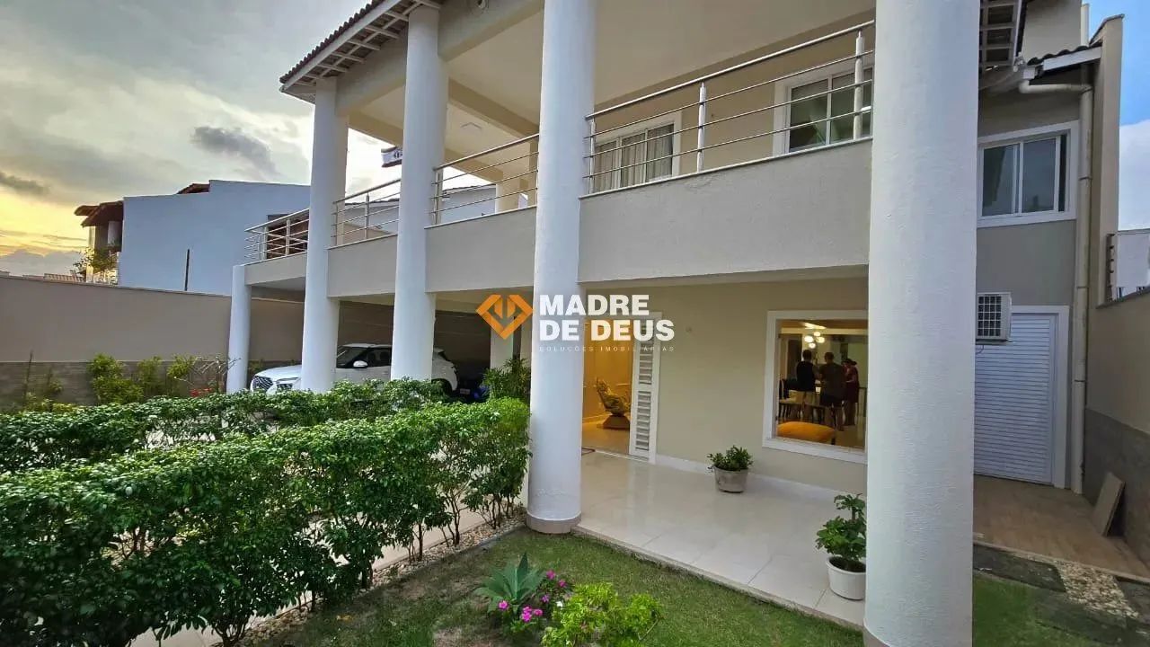 Casa Triplex de Alto Padrão - 428m² de Conforto e Sofisticação! - Foto 4