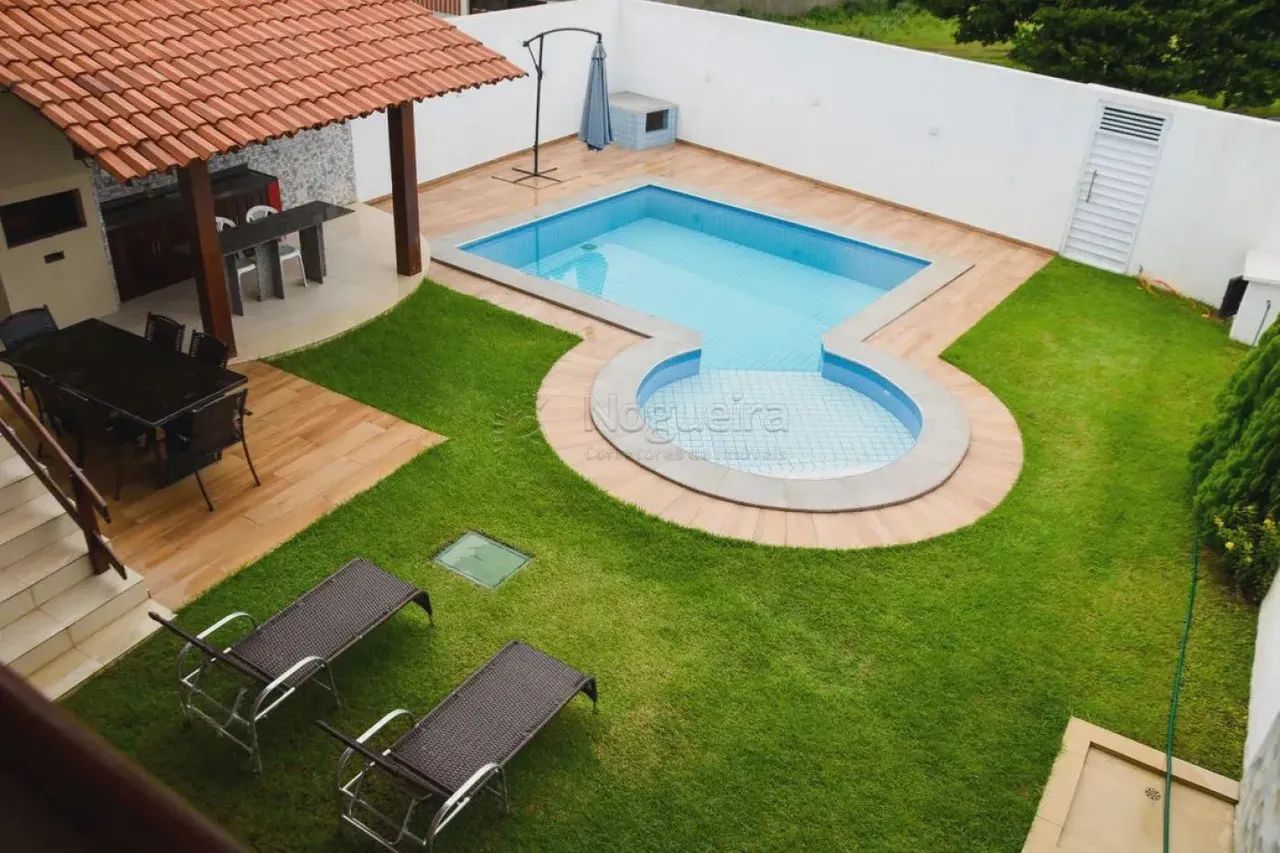 CASA A VENDA NA PRAIA DE CARNEIROS DUPLEX MOBILIADA COM 06 QUARTOS