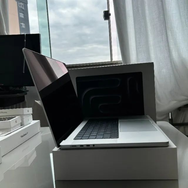 MacBook Pro M3 MAX 16 Pol 48GB RAM 1TB SSD 10 Ciclos Apenas! Completo com NF Impecável! - Foto 2