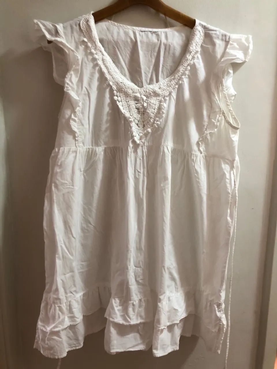 Bata branco de renda