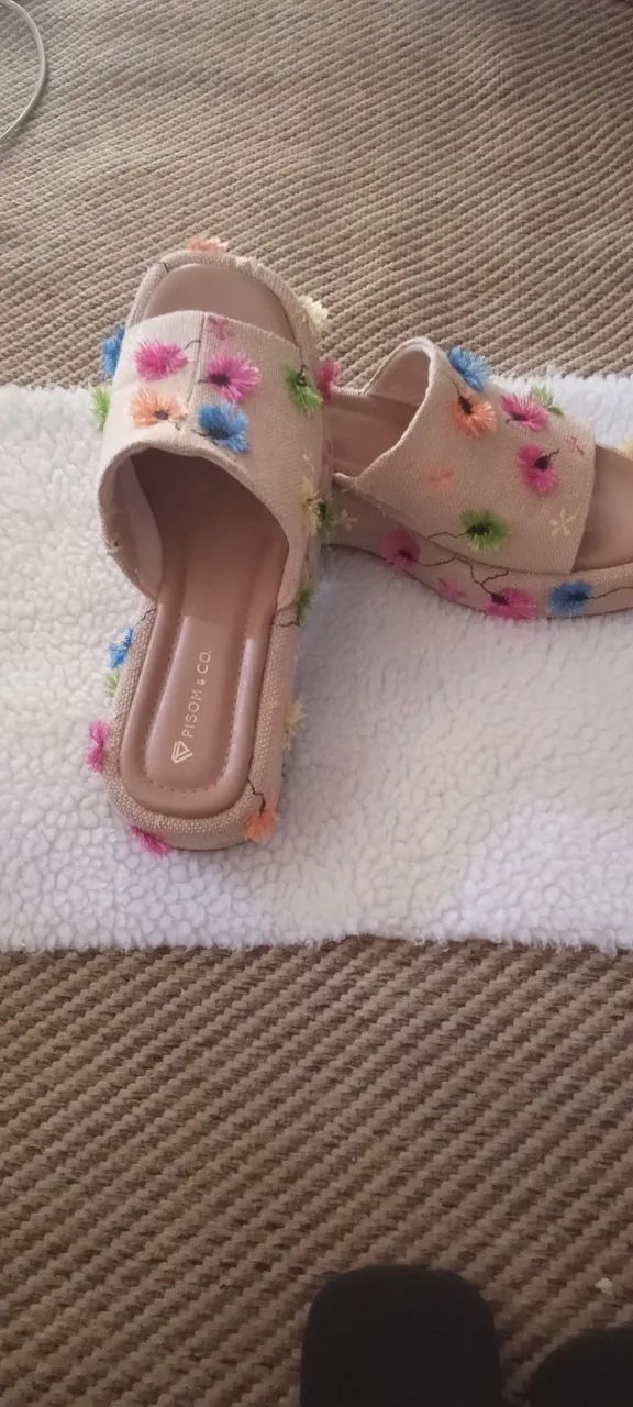 Vendo sandália  - Foto 4