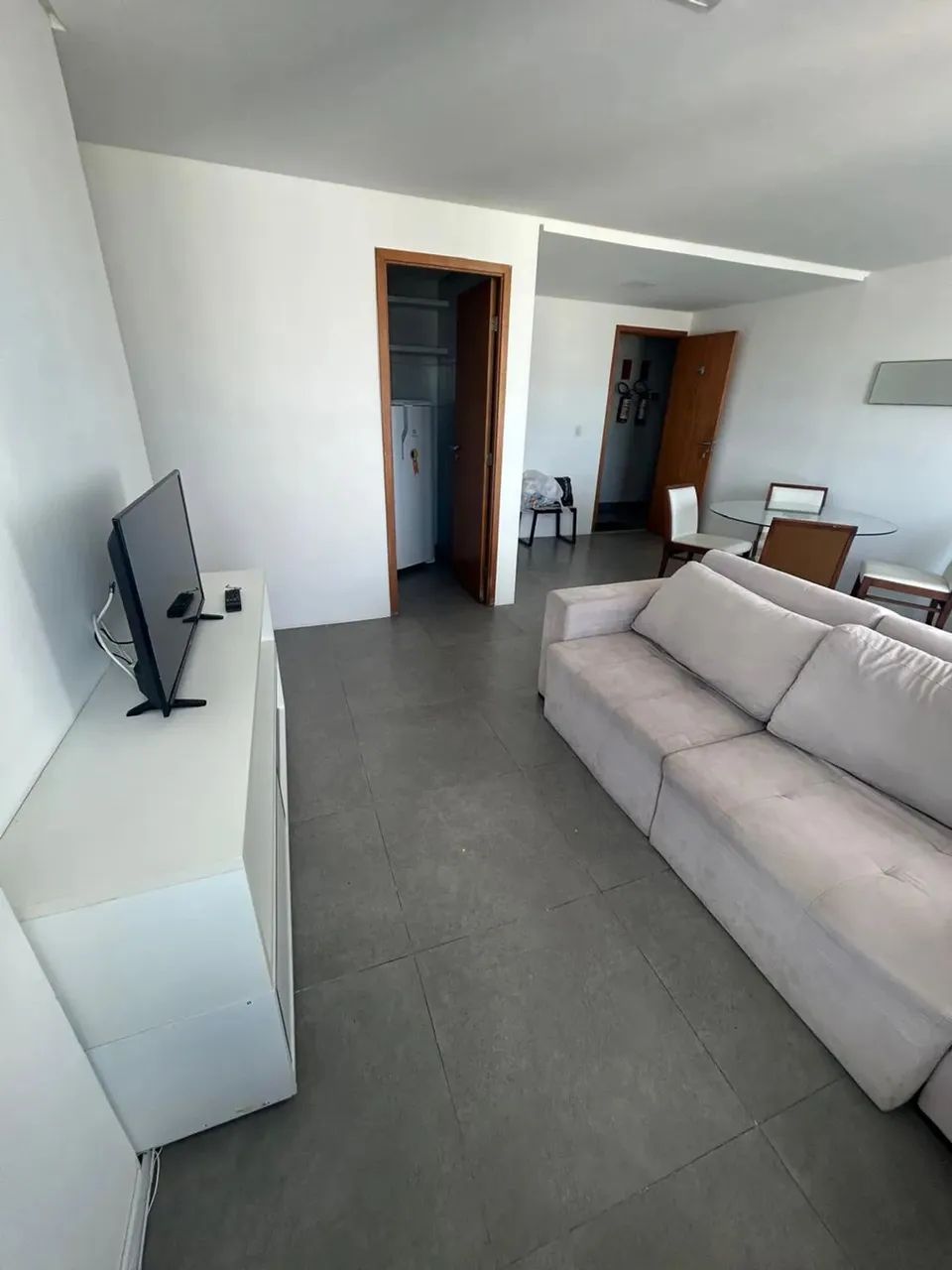 Em Setubal, Mobiliado, 58m² 2 quartos sendo 1 suíte, Vista Livre, ventilado, 200m da Praia - Foto 2