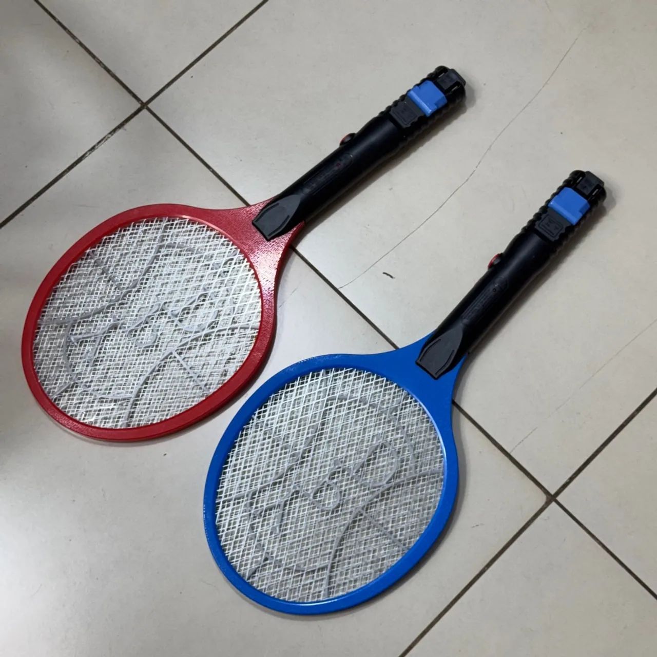 Raquetes elétricas para matar mosquitos