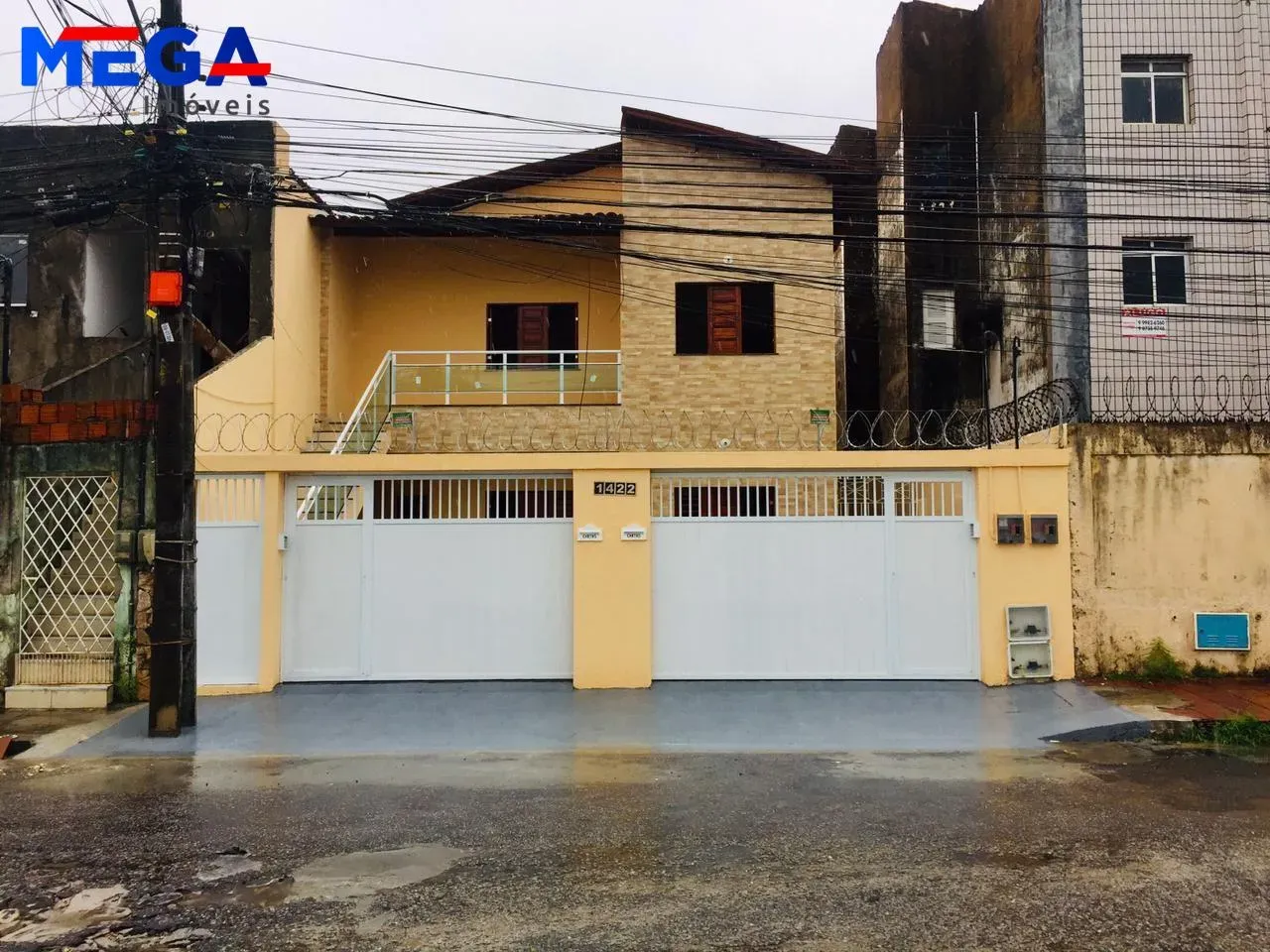 Casa com 6 quartos à venda, próximo à Av. Domingos Olímpio
