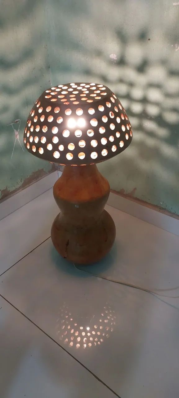 Luminária de Mesa em Formato de Cogumelo - Foto 5