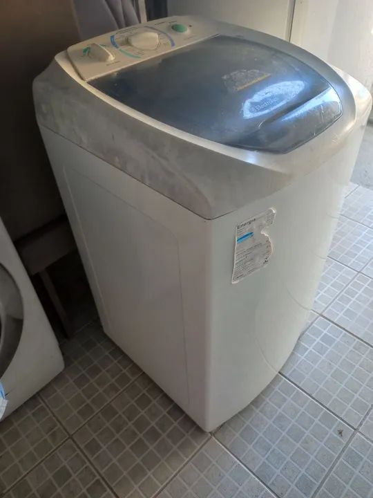 Máquina de Lavar Electrolux turbo de 6 kilos por!!!350 - Foto 3