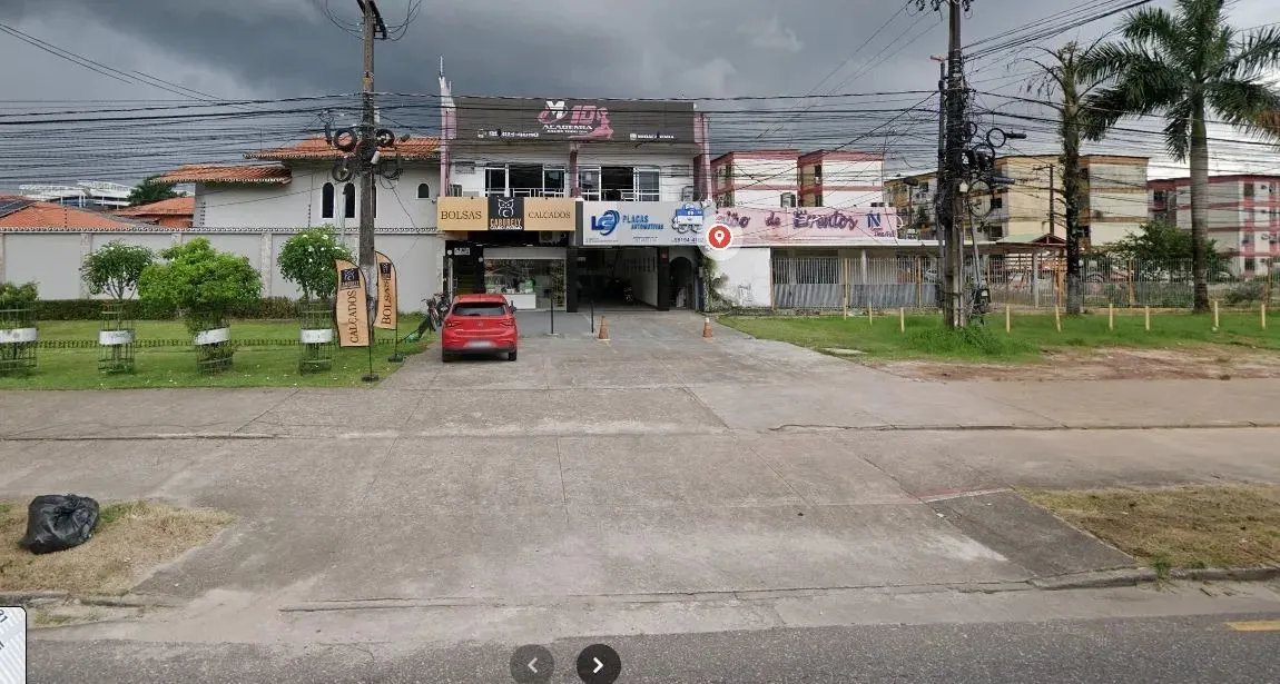 Prédio Comercial na Augusto Montenegro