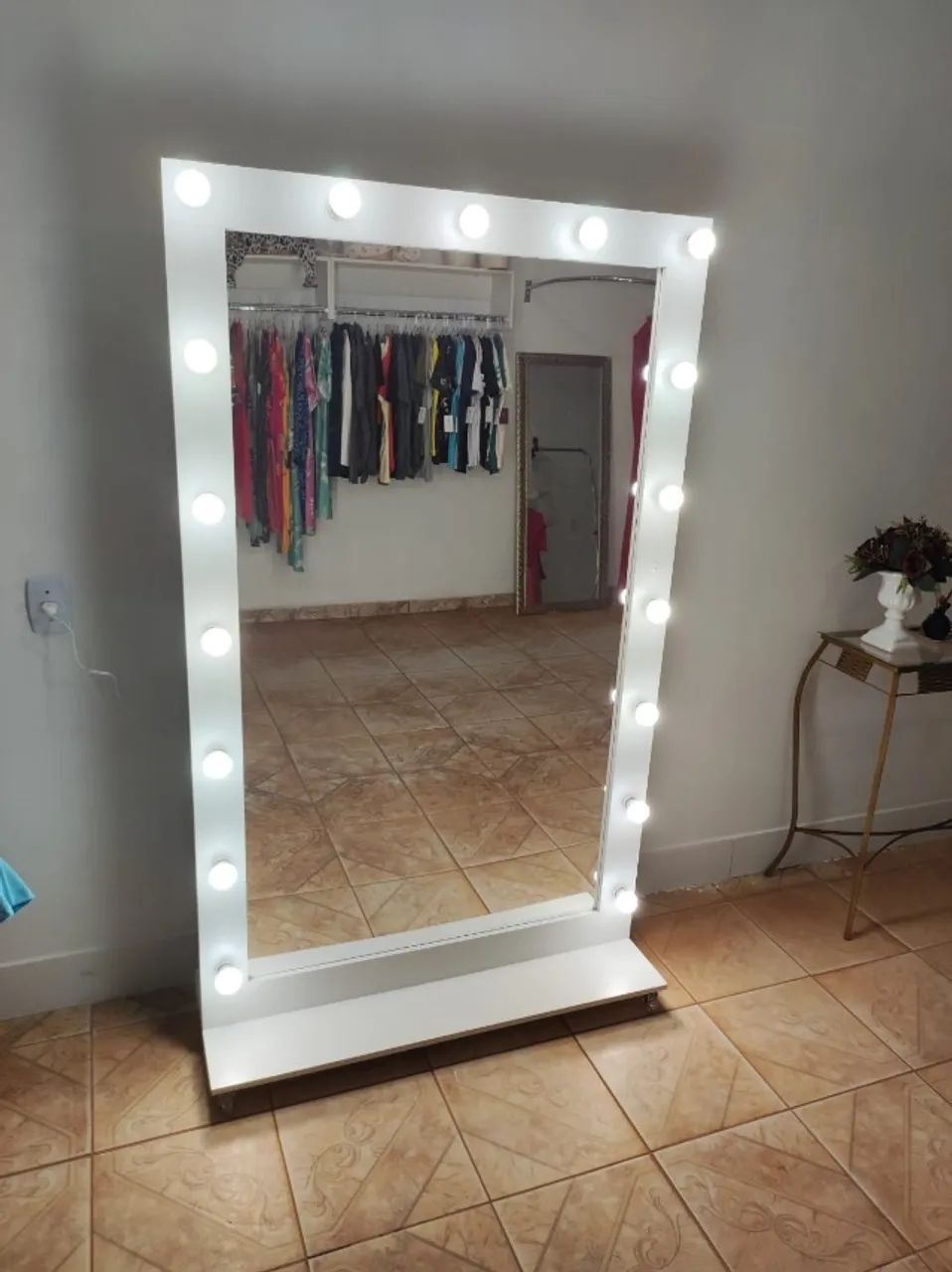 Espelho camarim MDF Com iluminação - Somos fabricantes  - Foto 2