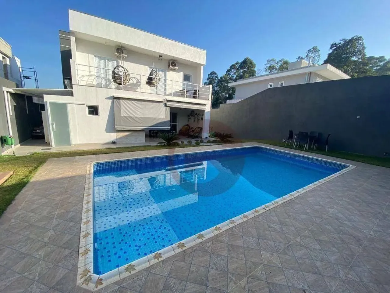 Sobrado com 3 dormitórios à venda, 236 m² por R$ 1.272.000 - Cotia/SP