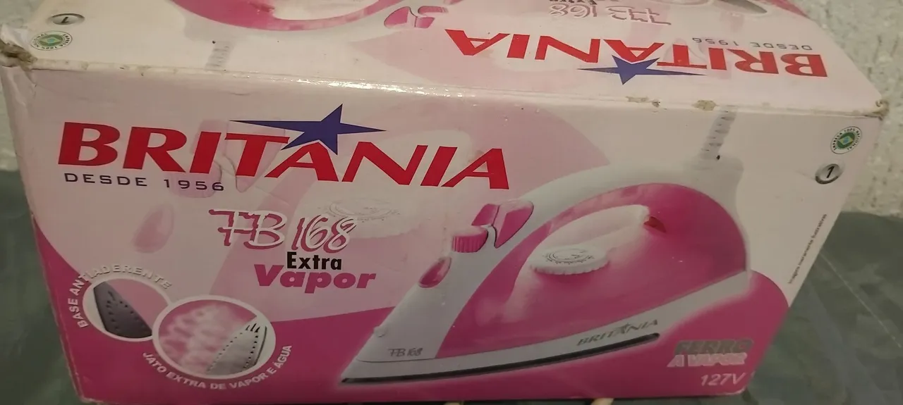 Ferro de Passar Roupa Britânia FB 168 Extra Vapor 127v
