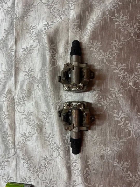 Par pedais shimano M520