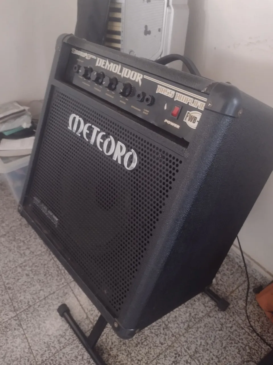 Amplificador Meteoro Demolidor Bass 100W