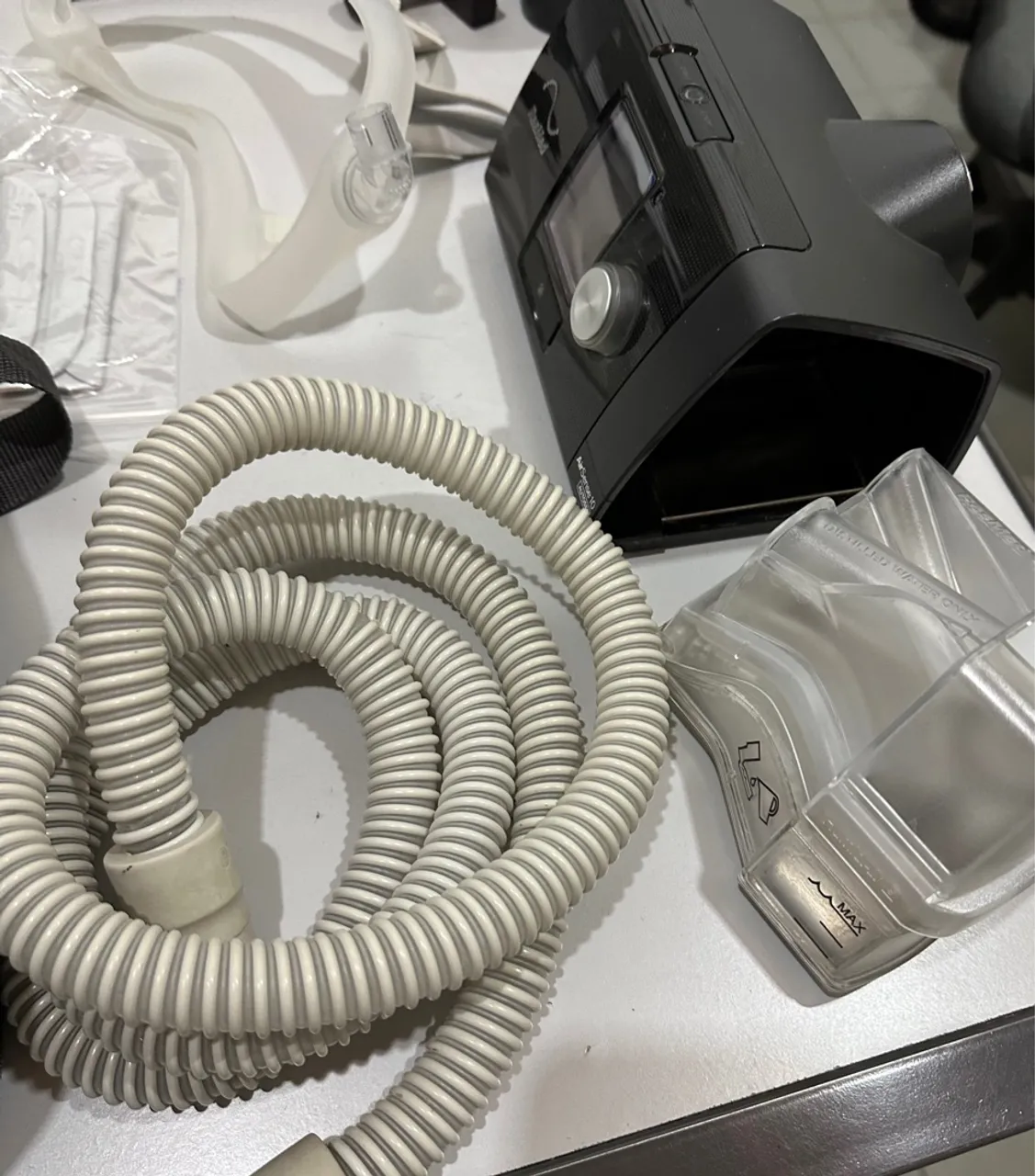 CPAP Resmed AirSense 10 c/ Máscara e Acessórios