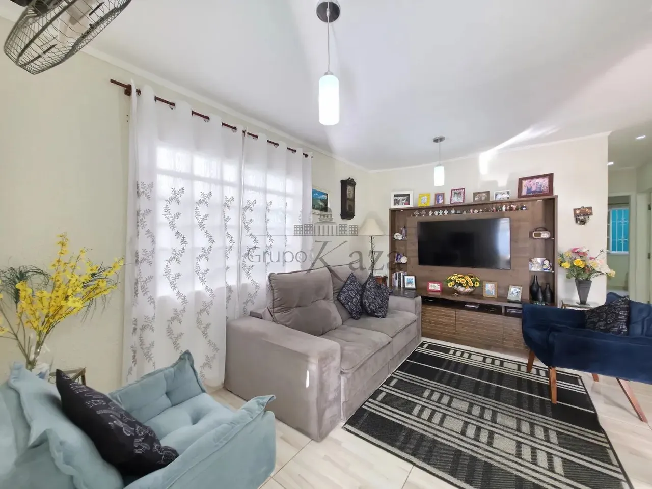 Oportunidade - Casa com Edícula - Jardim Satélite - 3 Dormitórios - 147m².