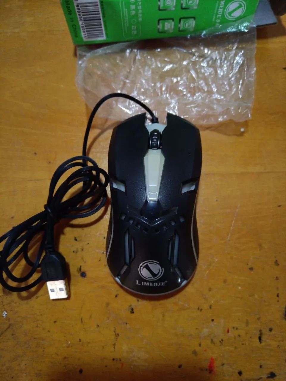 Mouse Gamer Limeide com LED RGB preto  - Foto 4