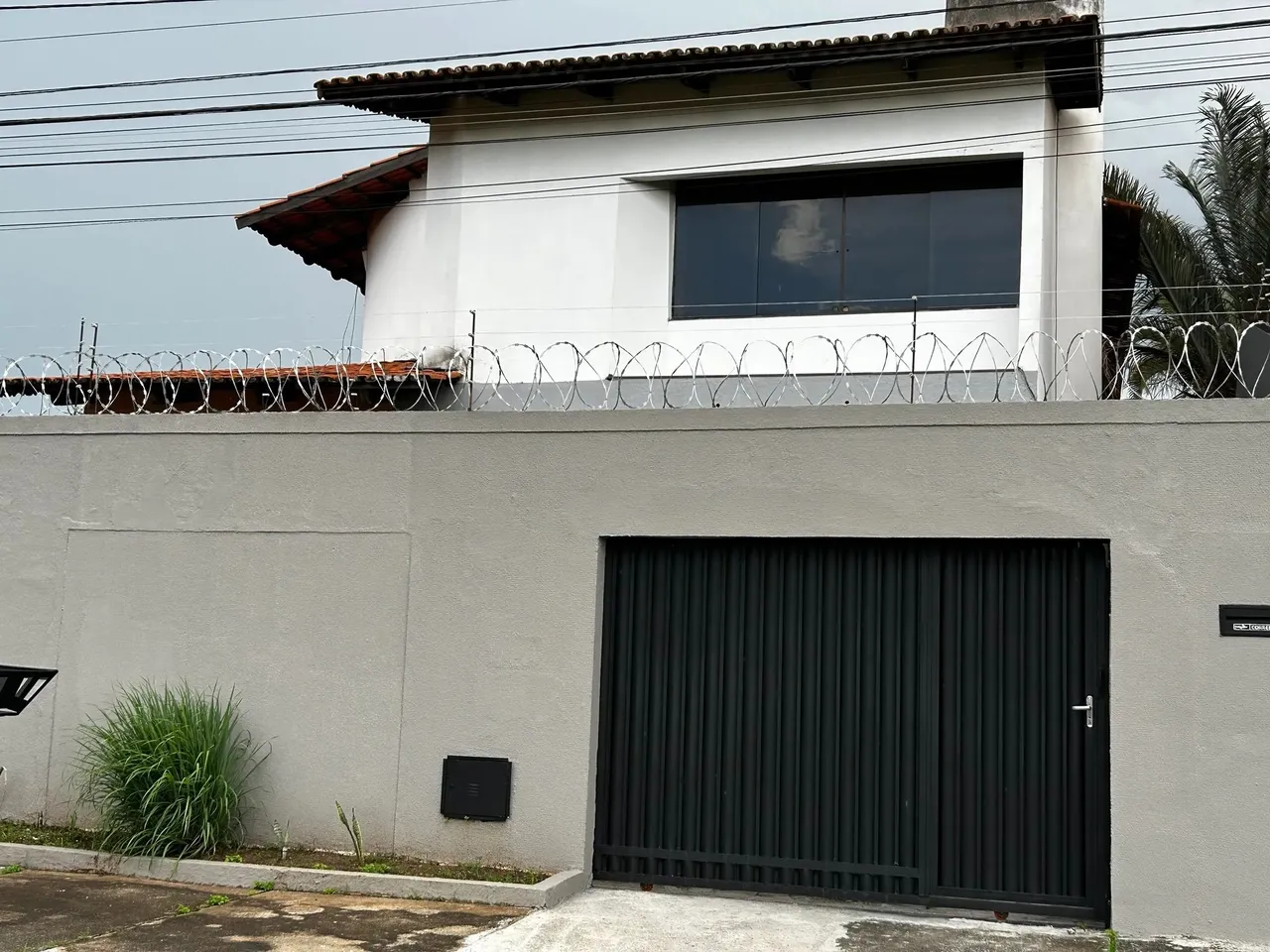 IMOBILIÁRIA Aluga Sobrado no St.Jaó