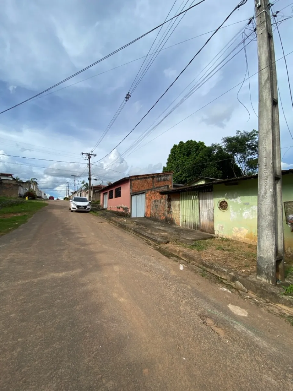 Imóvel Bem Localizado - Conj Ouricuri