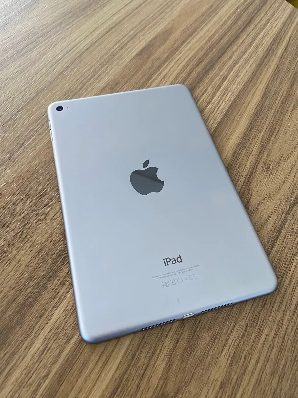 iPad mini 4 128GB Perfeito estado sem detalhes - Tablets e E