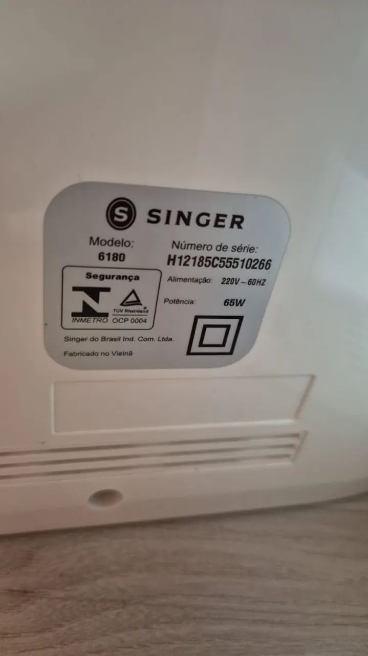 Máquina de Costura64310504065282121
