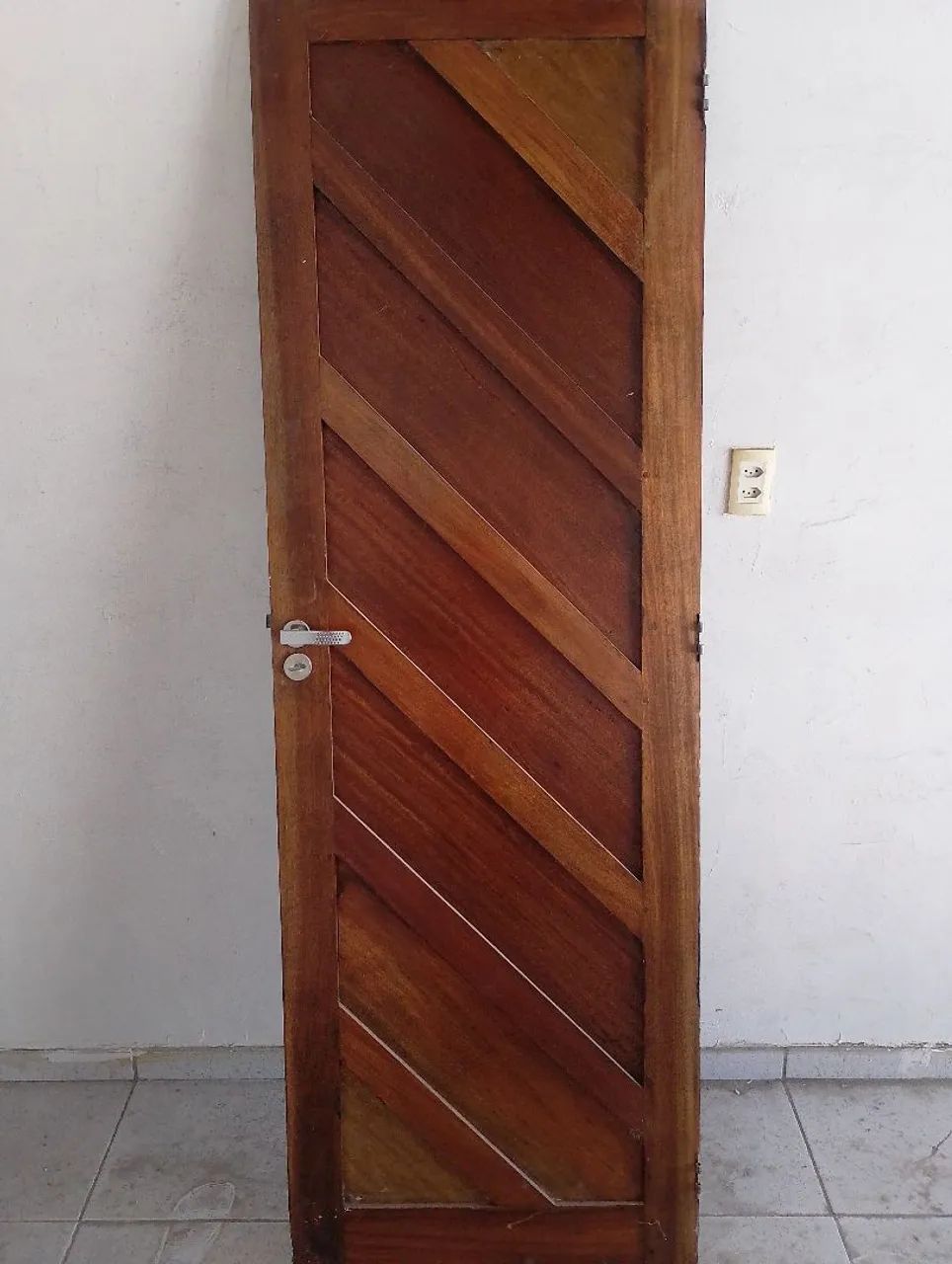 Porta diagonal de jatobá 70 x 210