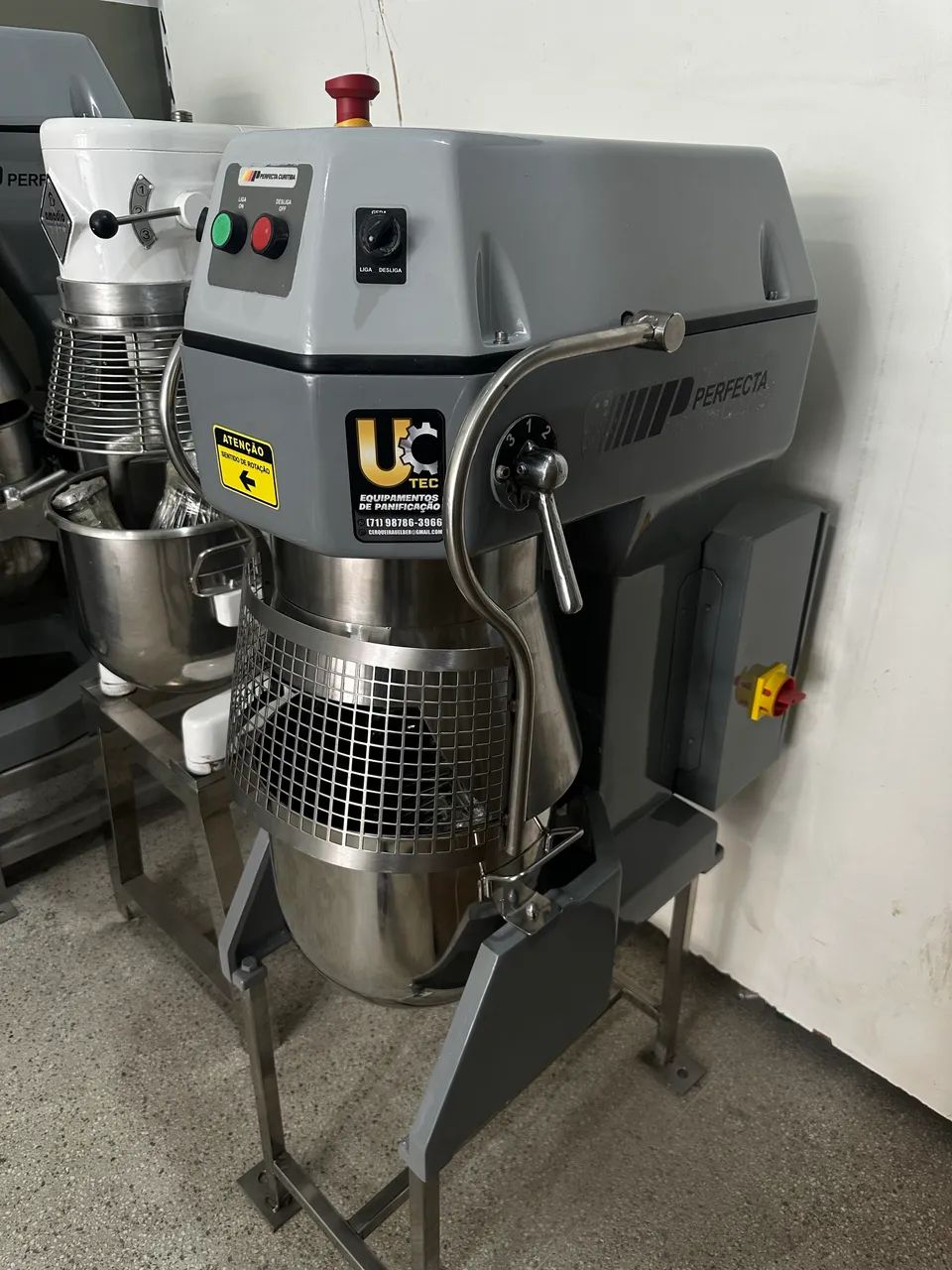 Batedeira industrial Perfecta Curitiba 20 litros - Foto 3