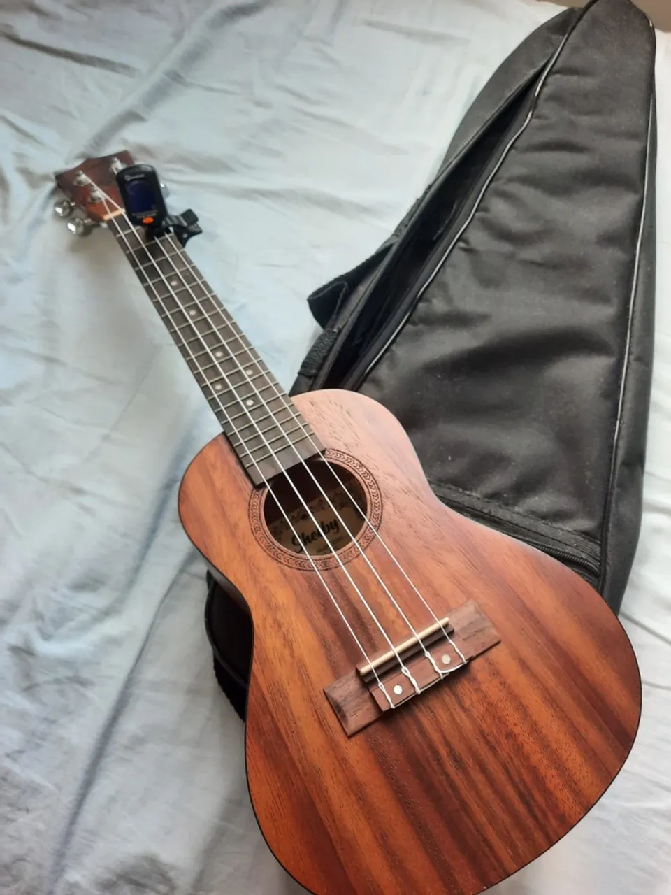 Ukulele Shelby 23T - Edição Premium - Som Profundo e Acabamento Refinado