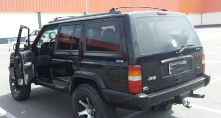 Cherokee 98 4x4. R$ 34MIL - Foto 4