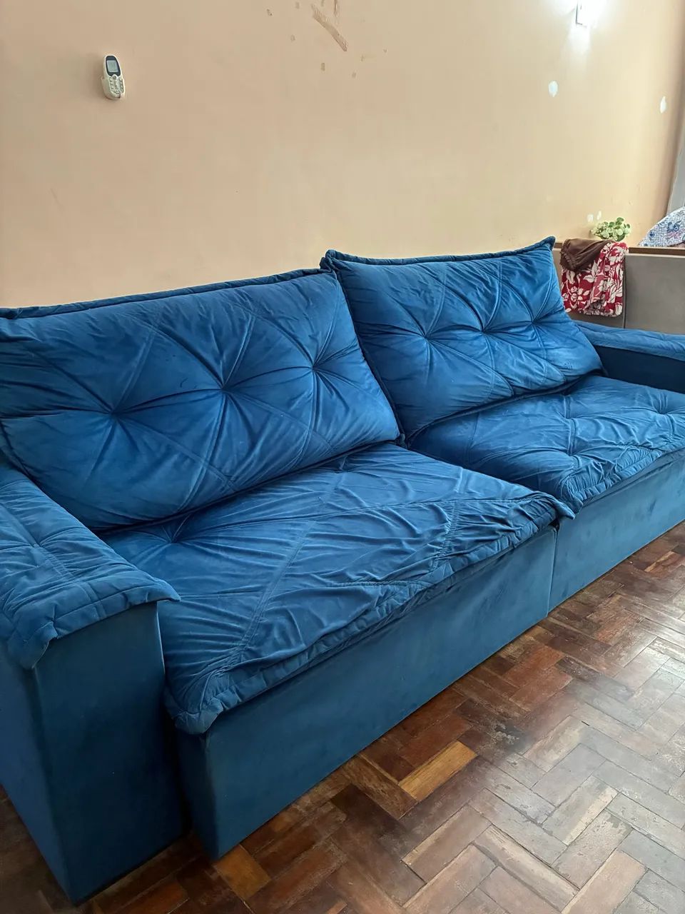 2.80-ft Retractable Sofa64728971795459122