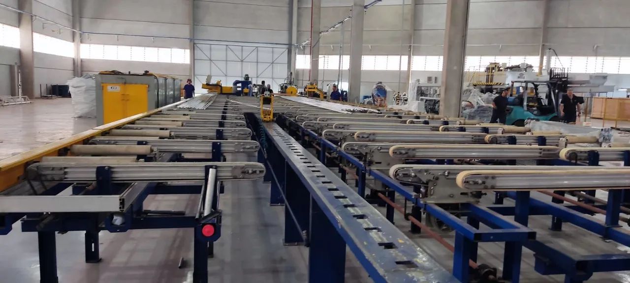 Extrusora aluminio 4" automatizada - Foto 5