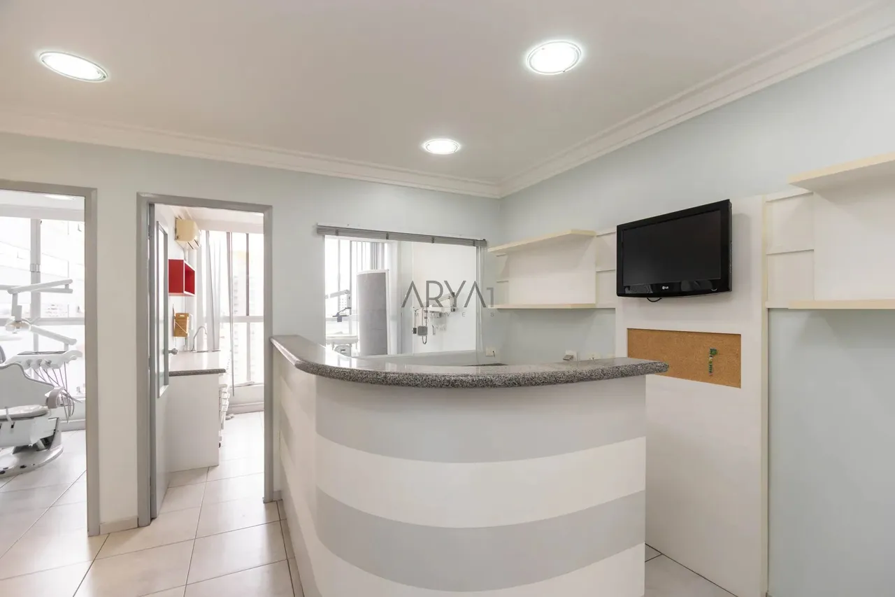 Conjunto Comercial no Centro ARYA1