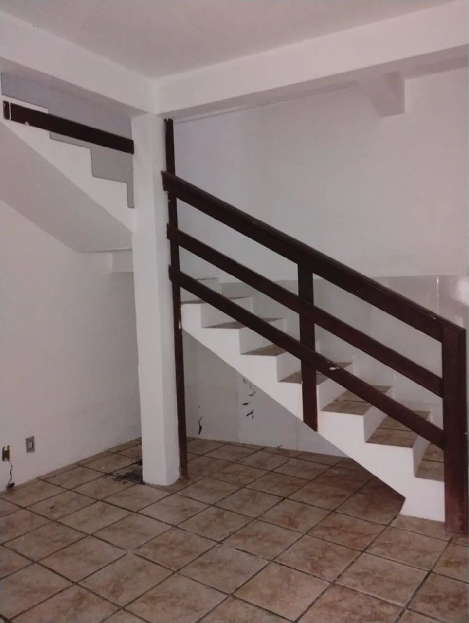 ALUGO CASA solta/ DUPLEX  COM 2/4  *74 - Foto 3