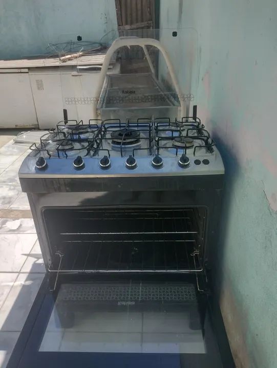 Fogão Itatiaia 5 bocas funcionando perfeitamente 450