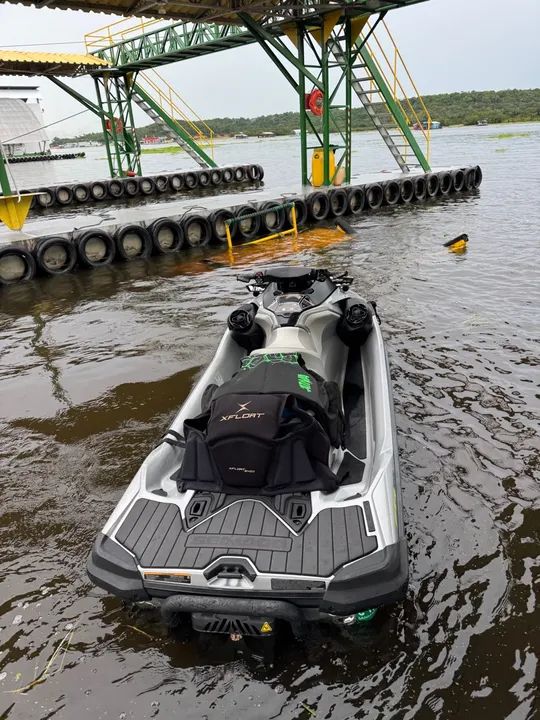Jet ski gtx 300 Limited 2021 , aceito carro ou jet no negócio ( aberto a proposta) - Foto 3