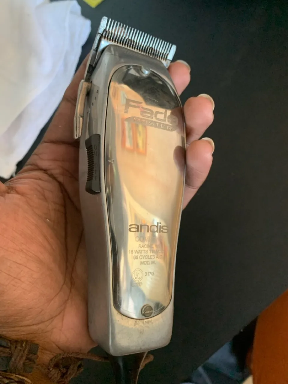 Máquina de cortar cabelo profissional Andis Fade Master