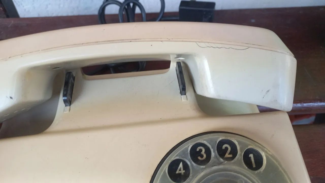 Telefone de disco Ericsson Telefone de mesa tijolinho orelhão enfeite decoração cenário  - Foto 3