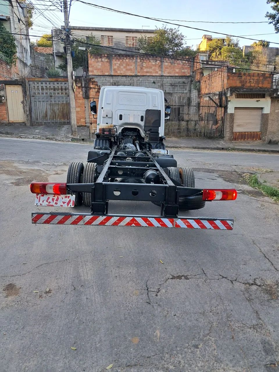 Mercedes-Benz Accelo 815 - Foto 4